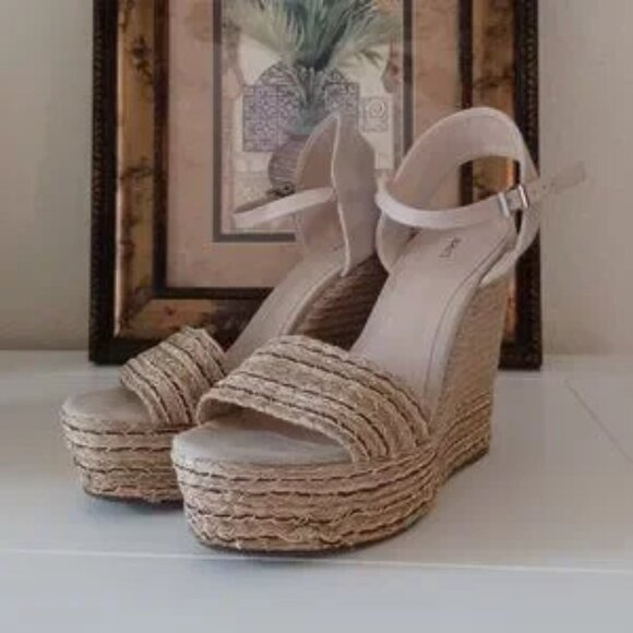 SCHUTZ Shoes - EUC Schutz Espadrille Platform Wedge Woven Sandals Size 9.5